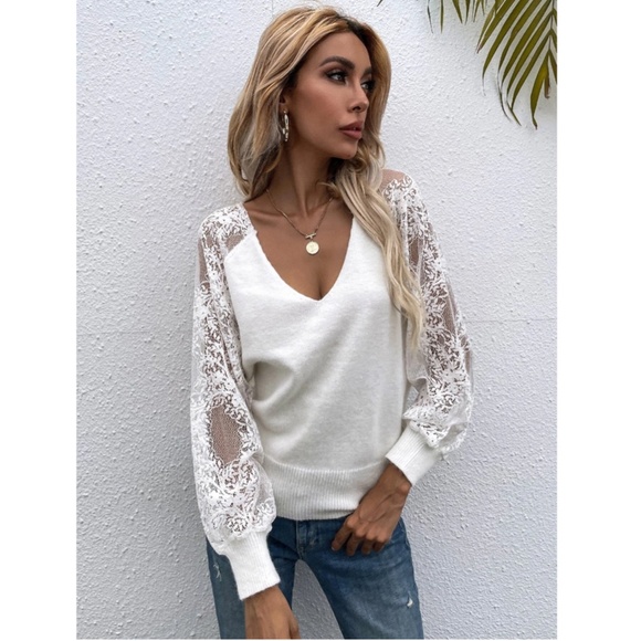Lace Bishop Sleeves V-Neck Off White Knit Sweater - Picture 3 of 7